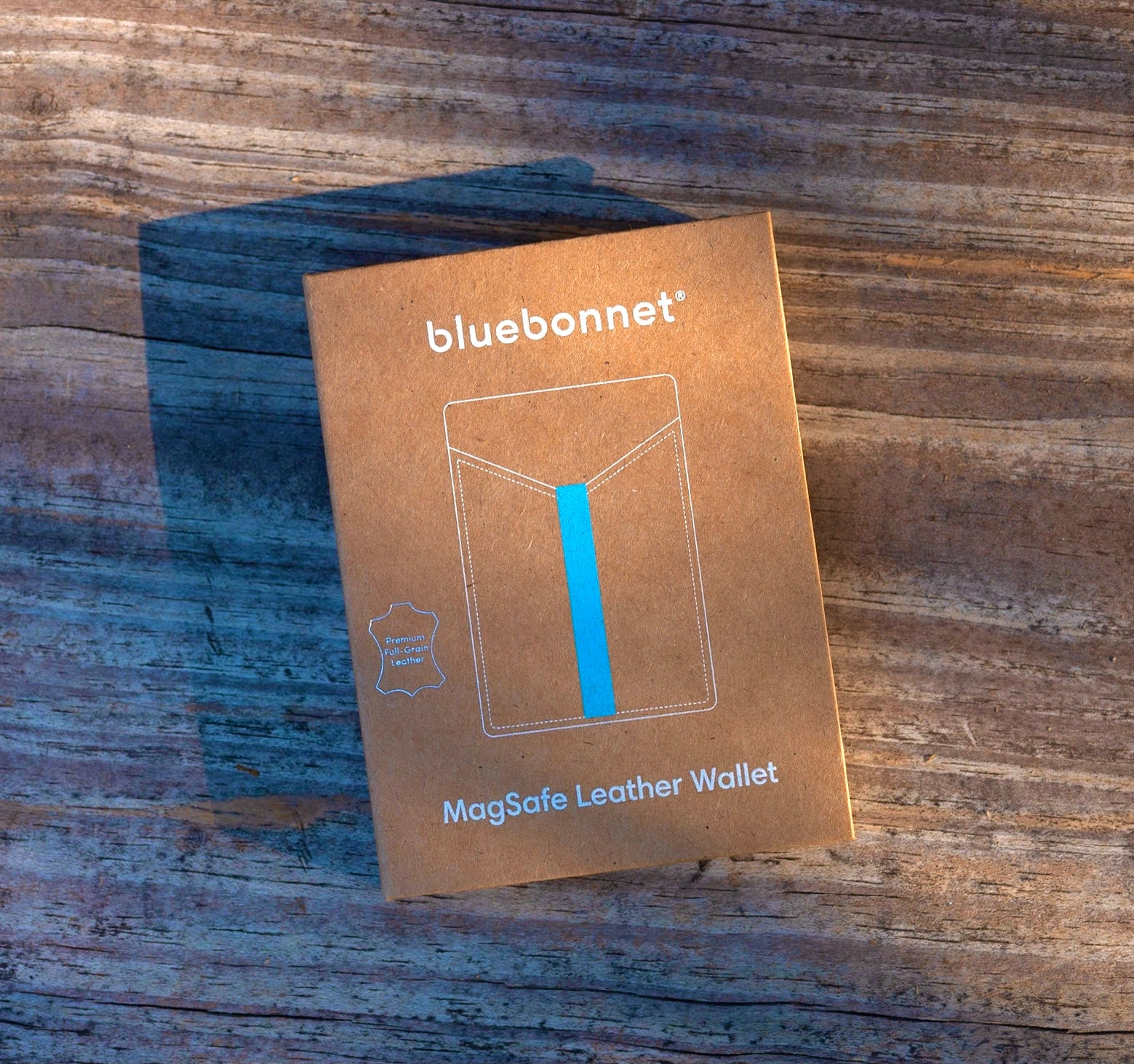 Bluebonnet Magsafe Leather wallet in a box